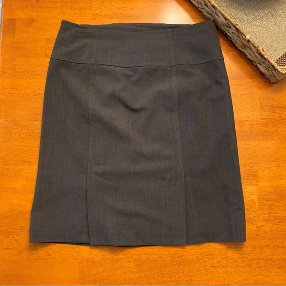 Anthropologie elevenses Button Detailed Zip Up Pencil Skirt, Charcoal, Size 10 - Picture 2 of 5